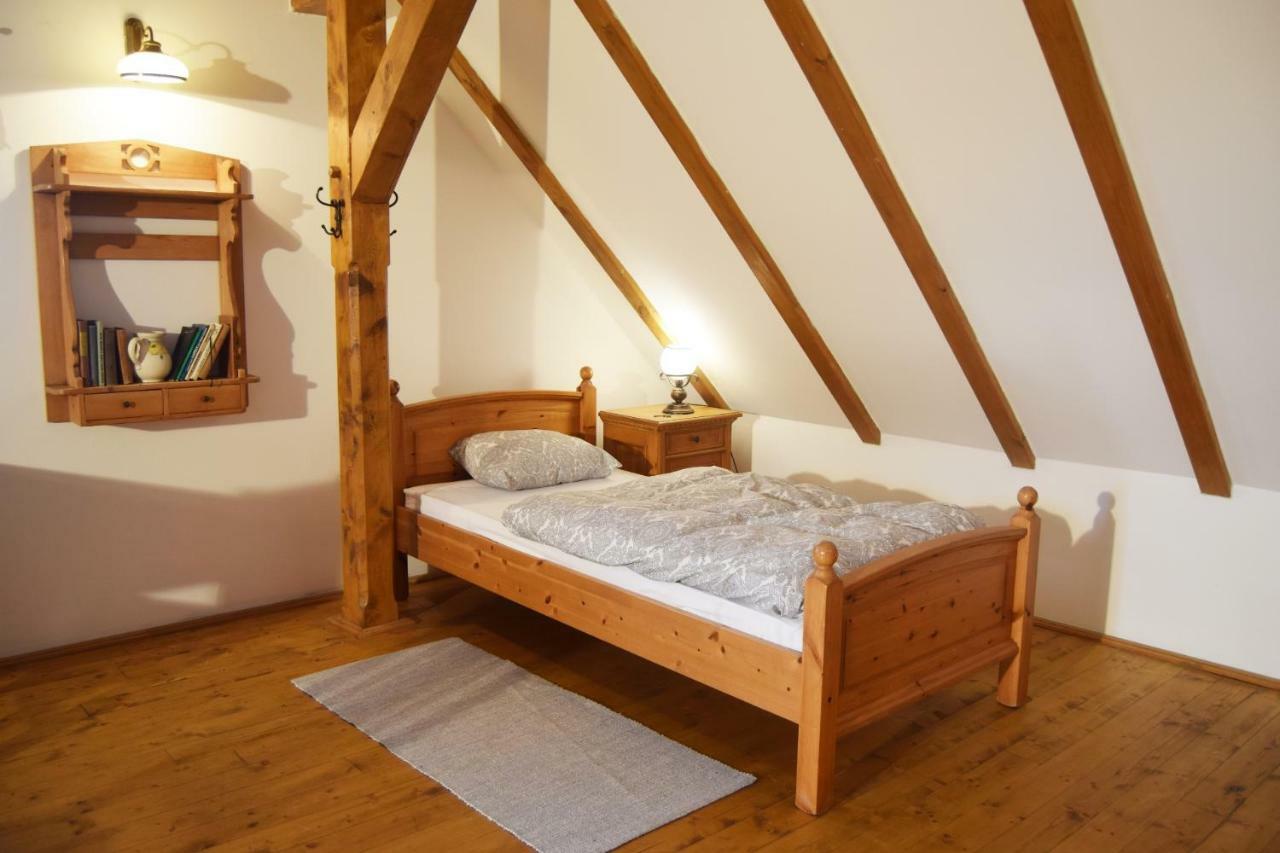 Hotel Bucicky Mlyn à Rozdalovice Extérieur photo